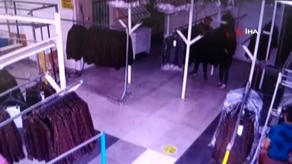 Son dakika haberleri | Mersin'de feci ölüm... Demir askılıklardan boynunun üstüne böyle düştü