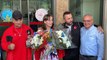 Dünya şampiyonu milli kick bokscu memleketinde çiçeklerle karşılandı