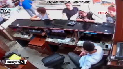 Cinayetten sonra çaldığı dövizi bozdururken güvenlik kameralarına yakalandı