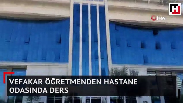 Vefakar öğretmenden hastane odasında ders