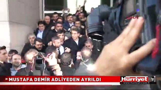 SERBEST BIRAKILAN MUSTAFA DEMİR ADLİYEDEN AYRILDI