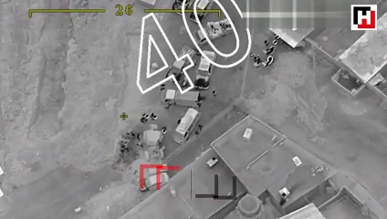 Afrin'de halk, terör örgütünün engellerini elleriyle yok ediyor