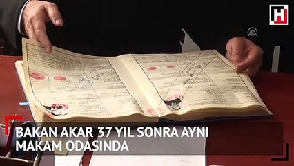 Bakan Akar 37 yıl sonra aynı makam odasında