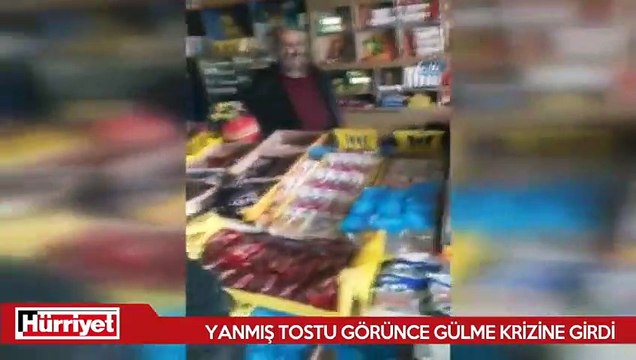 Yanmış tostu görünce gülme krizine girdi