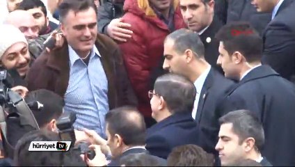 Başbakan Davutoğlu'ndan Yeni Akit Gazetesi'ne taziye ziyareti