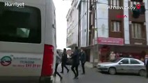 Arnavutköy’de iki aile birbirine girdi, polis zor ayırdı