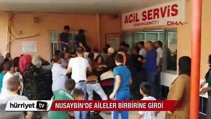 Sürücüler kaza yaptı aileler birbirine girdi