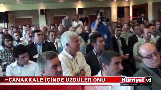 ÇANAKKALE'DE İSTİKLAL MARŞI OKUNMAYINCA TEPKİ GÖSTEREN VATANDAŞ BÖYLE HEYECANLANDI