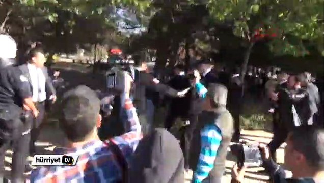 Akdeniz Üniversitesi'ndeki Uludere anmasına polis müdahalesi