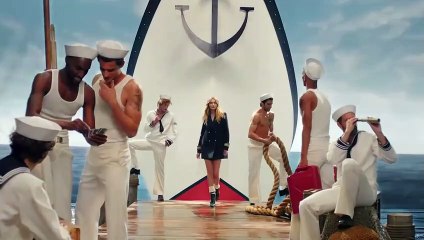 Gigi Hadid ft. Tommy Hilfiger - Sailor
