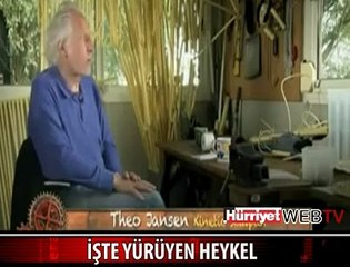 YÜRÜYEN HEYKEL GÖRDÜNÜZ MÜ