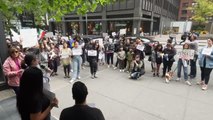 İranlı Mahsa Emini'nin ölümü New York'ta protesto edildi