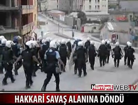 HAKKARİ'DE YİNE OLAYLAR ÇIKTI