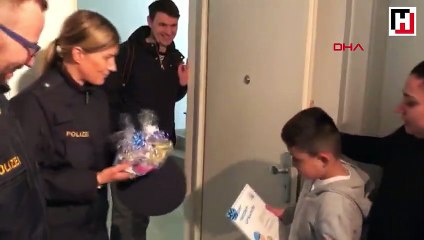 Alman polisinden Kenan’a "Süper Kahramanlık" sertifikası