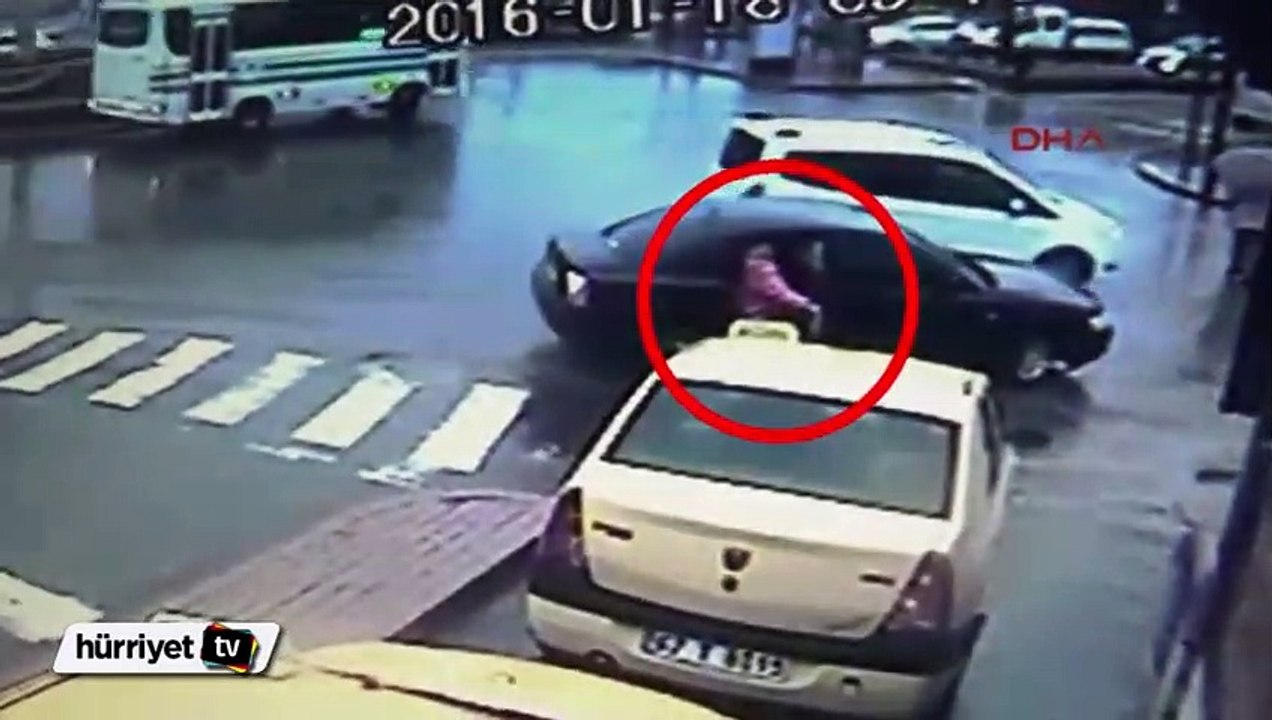 Eşiyle tartışırken sinir krizi geçiren kadın bayıldı