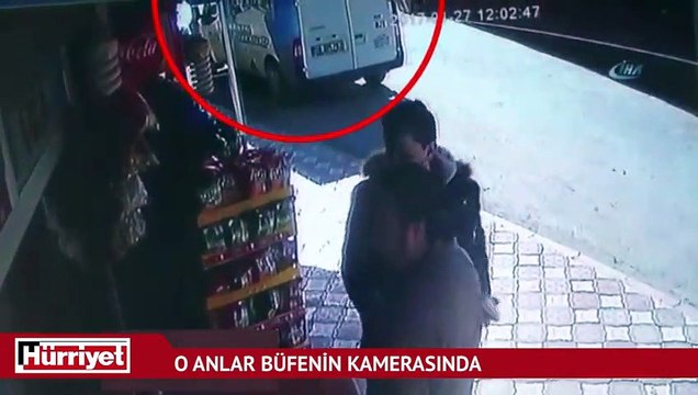 El frenini çekmeyi unuttuğu minibüsün peşinden böyle koştu