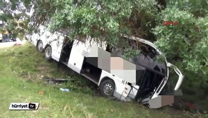 Freni boşalan otobüs 200 metre sürüklendi