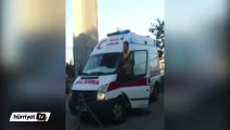 Ambulans şoföründen anonsla Babalar Günü kutlaması