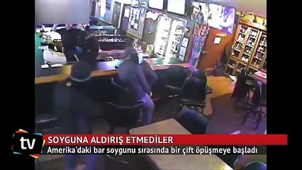 Soyguna rağmen öpüşmeye devam ettiler