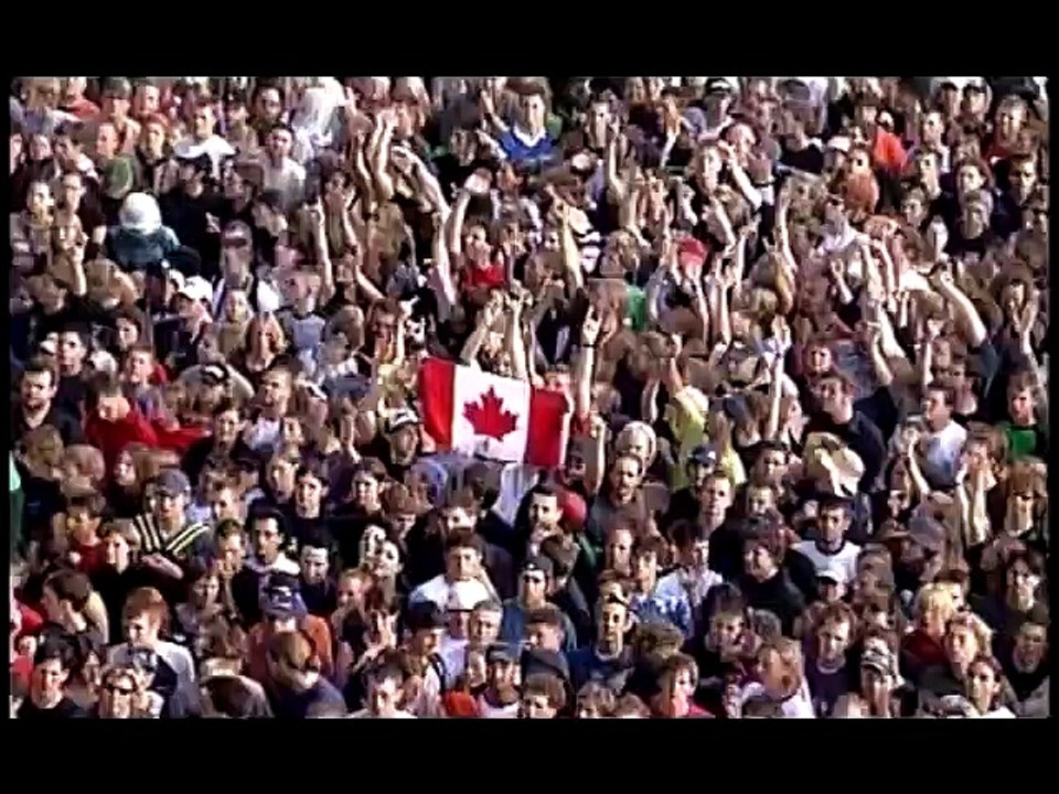 Avril Lavigne - Sk8er Boy - Live At Rock AM Ring 2004_HIGH