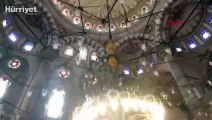 Laleli Camii'nin avizesine takılan tasarruflu ampuller tartışmaya neden oldu