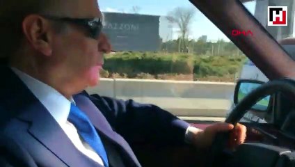 Bahçeli, klasik otomobiliyle Ankara'yı turladı