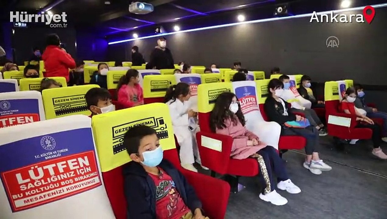 Gezen Sinema Tırı hem hijyen kurallarını öğretiyor hem sinema keyfi yaşatıyor