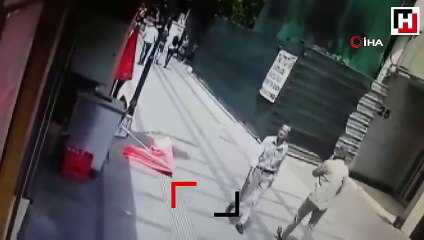 Ankara'da bir inşaatın iskelesi çöktü.