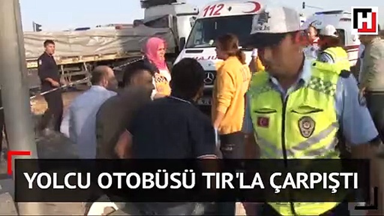 Yolcu otobüsü TIR'la çarpıştı: 3 ölü, çok sayıda yaralı