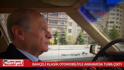 Bahçeli, klasik otomobiliyle Ankara'da tura çıktı