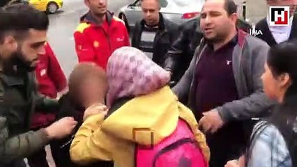 İstanbul’da çocuklu kadın kapkaççıyı vatandaşlar yakaladı