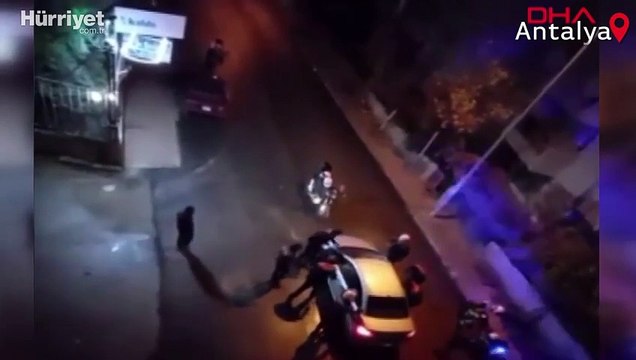 Denetleme yapan polis ekiplerinin üzerine sürüp kaçtı