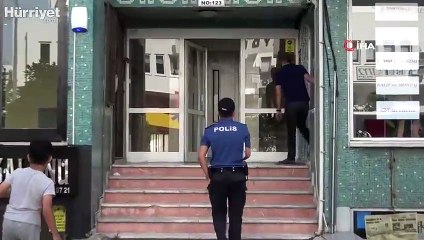 Eski avukatın ölümü, kuryenin kokuyu fark etmesiyle ortaya çıktı