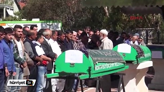 Evde ölü bulunan anne ve ikiz kızları defnedildi