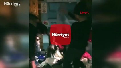 İlginç anlar! Giysi kumbarasında otomobil anahtarı aradılar