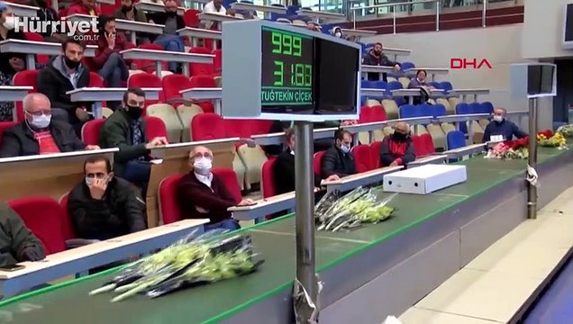 Anneler Günü öncesi çiçek borsasında yoğunluk