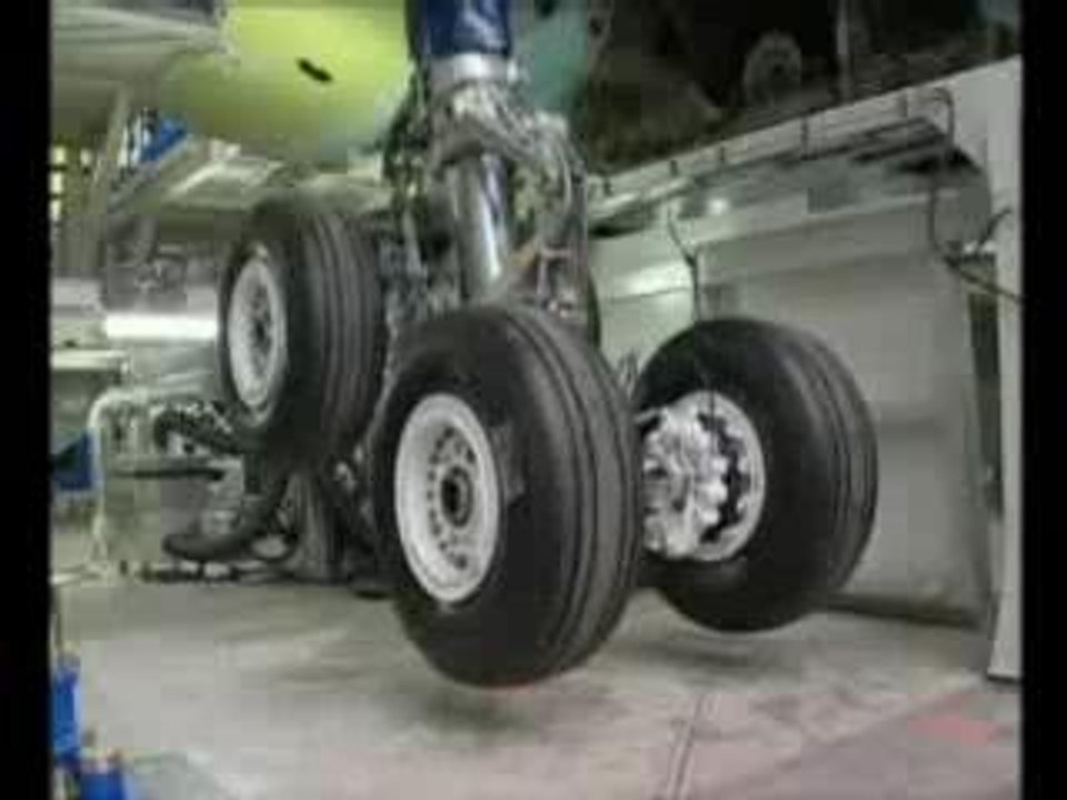 AVIATION: Construction d'un Airbus A340