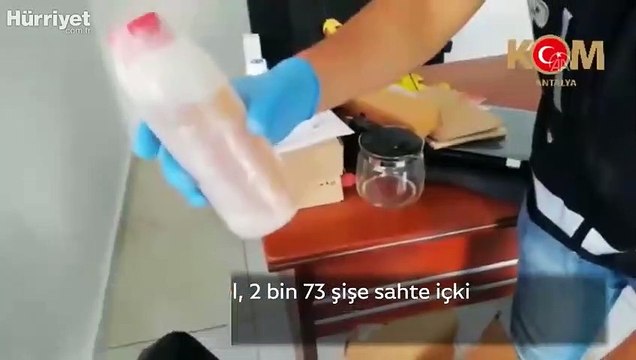 Yılbaşı öncesi 15,5 ton sahte alkol, 2 bin 73 şişe sahte içki ele geçirildi