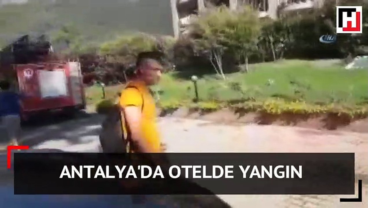 Lüks otelde yangın... 400 kişi tahliye edildi