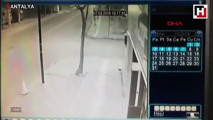 Başkan Türel'in eşi Ebru Türel trafik kazası geçirdi