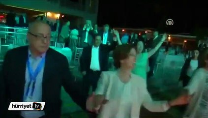 NATO toplantısında "We Are the World"ü söylediler