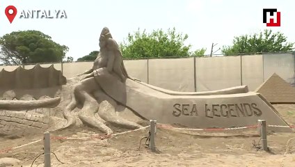 Kum heykeller "deniz efsaneleri" ile sezonu açtı