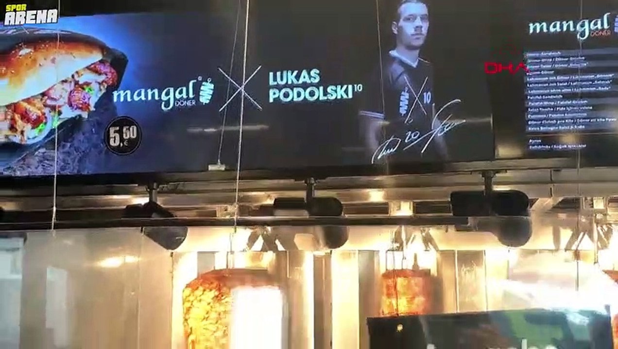 Lukas Podolski: Türkiye'de ailemle birlikte ken...