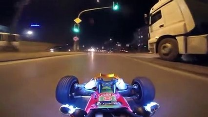 İstanbul sokaklarını turlayan oyuncak