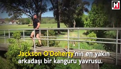 En yakın arkadaşı kanguru yavrusu