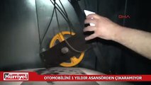 Otomobilini 1 yıldır asansörden çıkaramıyor