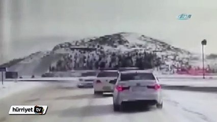 Çin'de karlı zeminde zincirleme kaza
