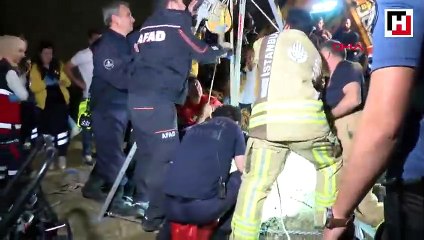 Eyüpsultan'da inşaat kazık direkleri çukuruna düşen çocuk çıkarıldı