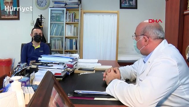 Koronavirüs aşısında gönüllü olan profesörden umutlandıran sözler