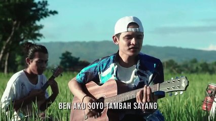 EVAN LOSS - FULL SENYUM SAYANG (OFFICIAL MUSIC VIDEO)